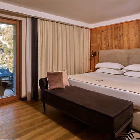 Le Massif Hotel & Lodge Courmayeur The Leading Hotels Of The World Esterno foto