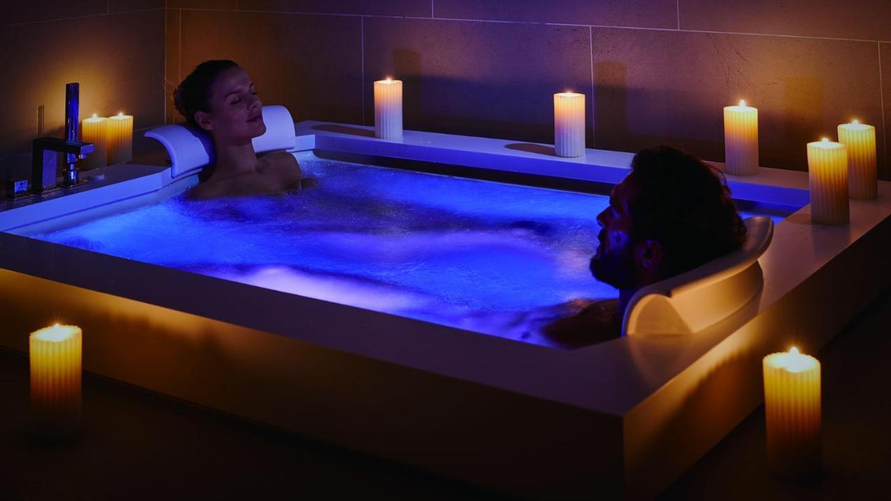 Le Massif Hotel & Lodge Courmayeur The Leading Hotels Of The World Esterno foto