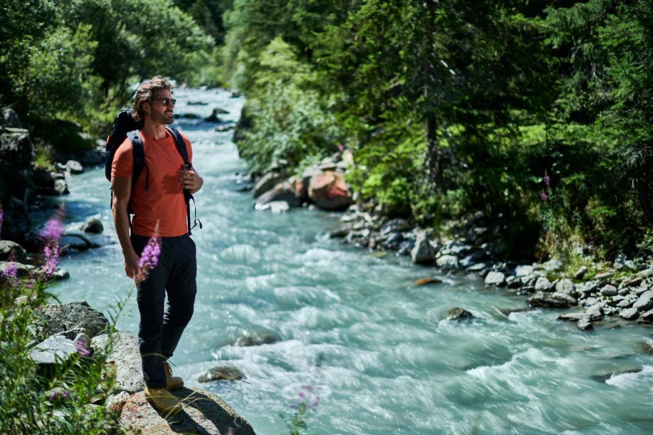 Le Massif Hotel & Lodge Courmayeur The Leading Hotels Of The World Esterno foto