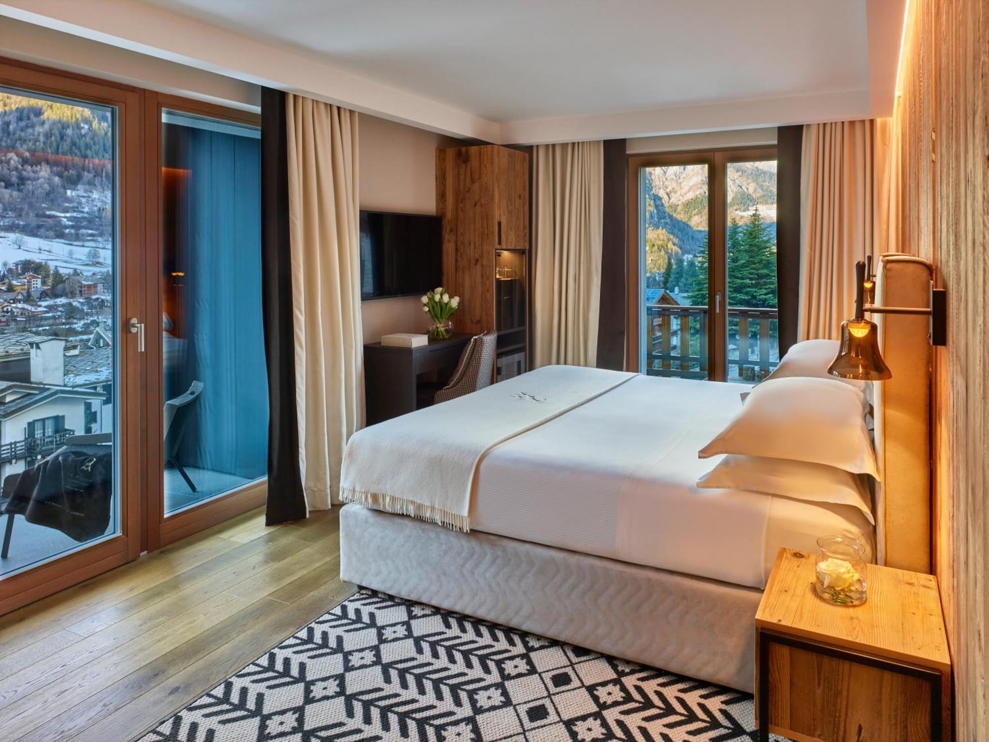 Le Massif Hotel & Lodge Courmayeur The Leading Hotels Of The World Esterno foto