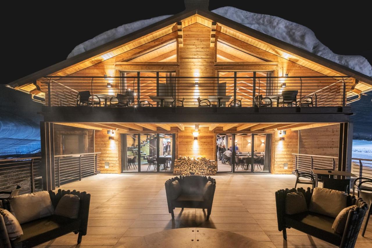 Le Massif Hotel & Lodge Courmayeur The Leading Hotels Of The World Esterno foto