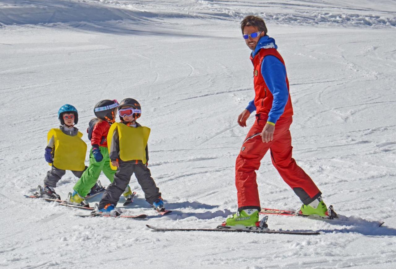 Le Massif Hotel & Lodge Courmayeur The Leading Hotels Of The World Esterno foto