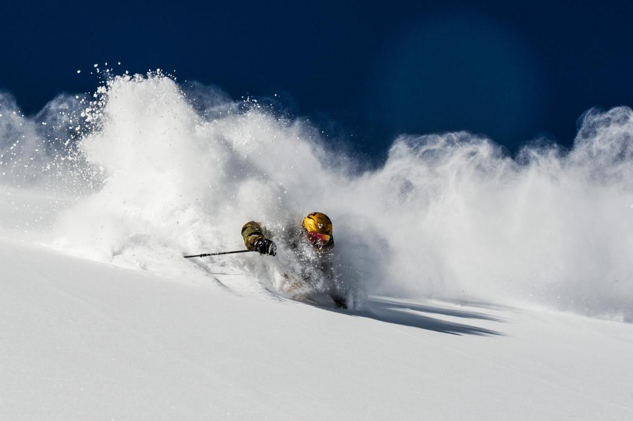 Le Massif Hotel & Lodge Courmayeur The Leading Hotels Of The World Esterno foto