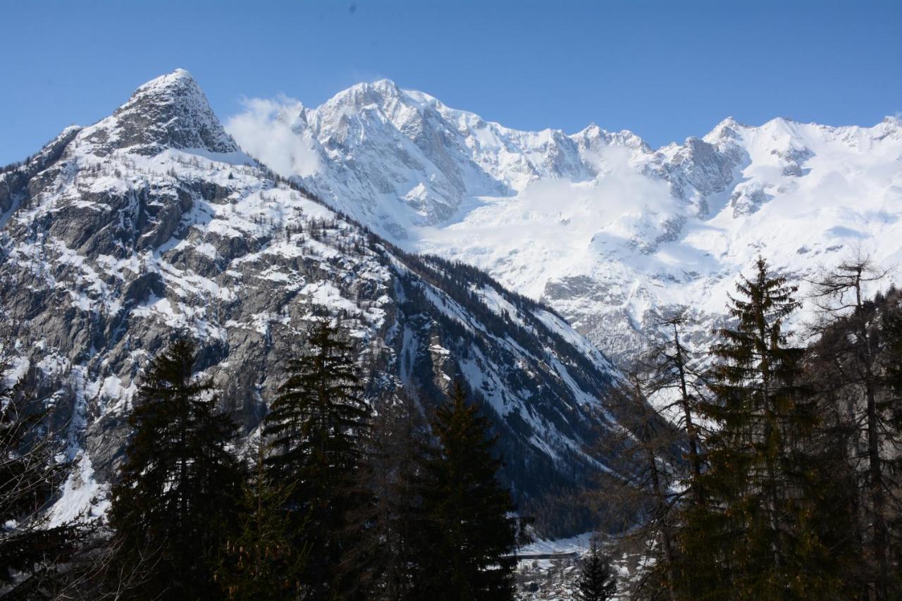 Le Massif Hotel & Lodge Courmayeur The Leading Hotels Of The World Esterno foto