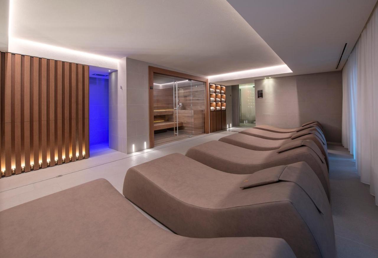 Le Massif Hotel & Lodge Courmayeur The Leading Hotels Of The World Esterno foto