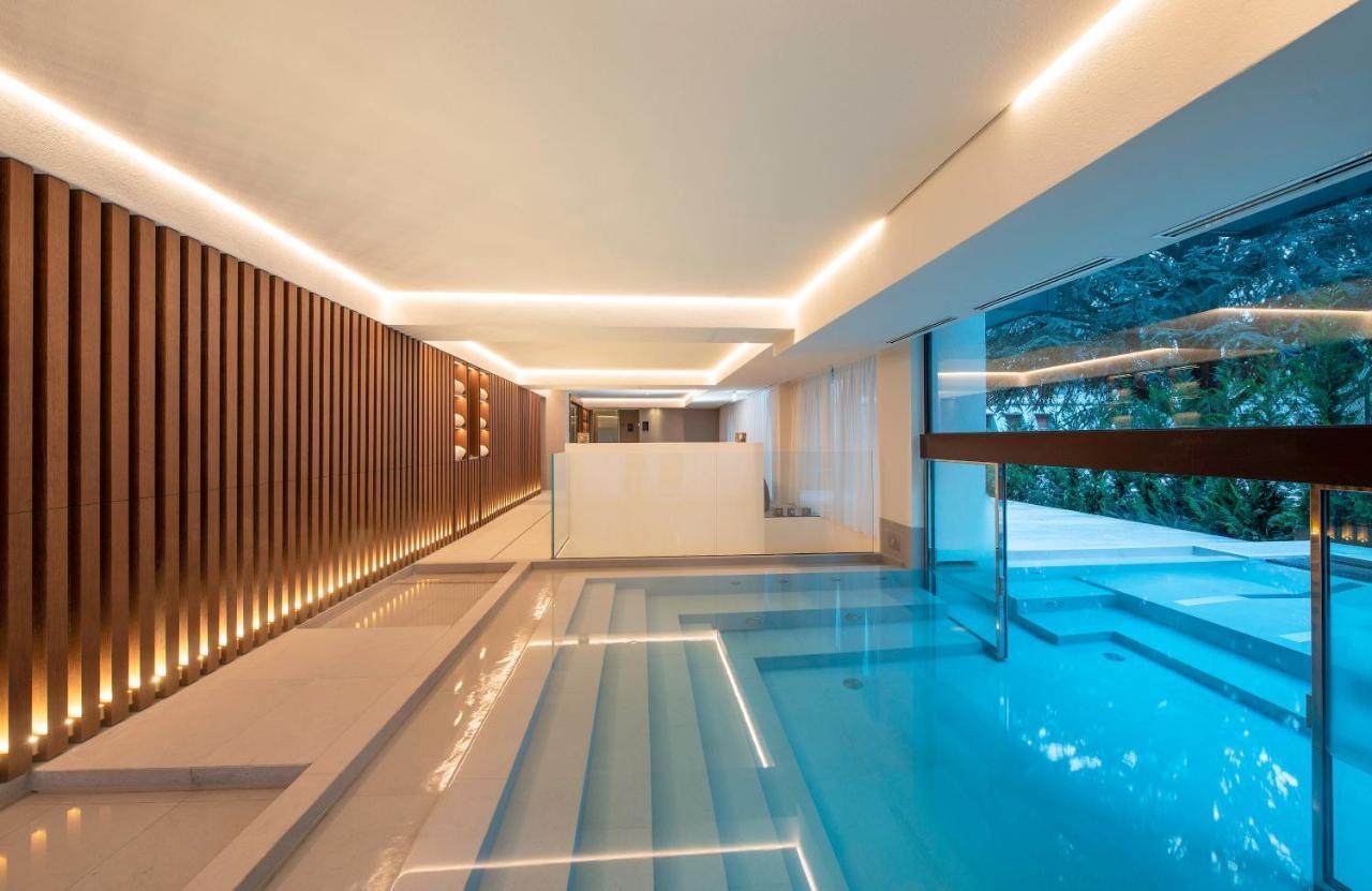 Le Massif Hotel & Lodge Courmayeur The Leading Hotels Of The World Esterno foto
