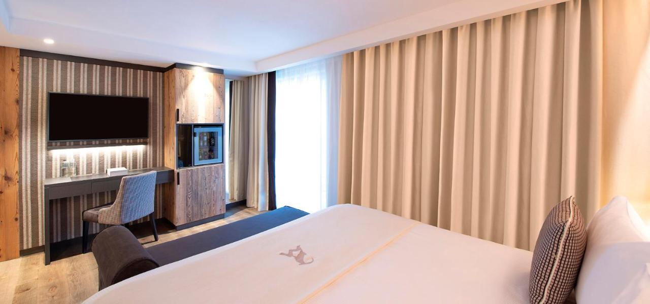 Le Massif Hotel & Lodge Courmayeur The Leading Hotels Of The World Esterno foto